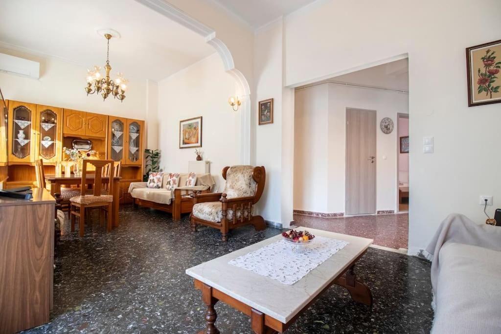 Vintage Charm Apt Near Centre Heraklion  Exterior photo